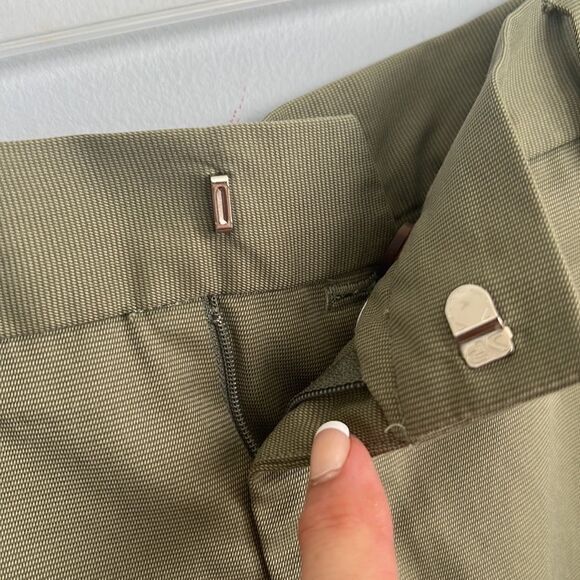 Greg Norman Men’s size 42 Golf Shorts neutral tan - Picture 4 of 11